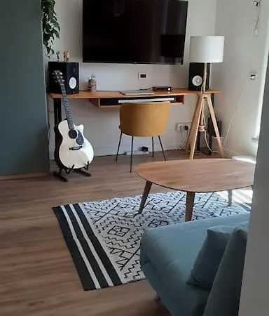 شقة Amazing With Terrace